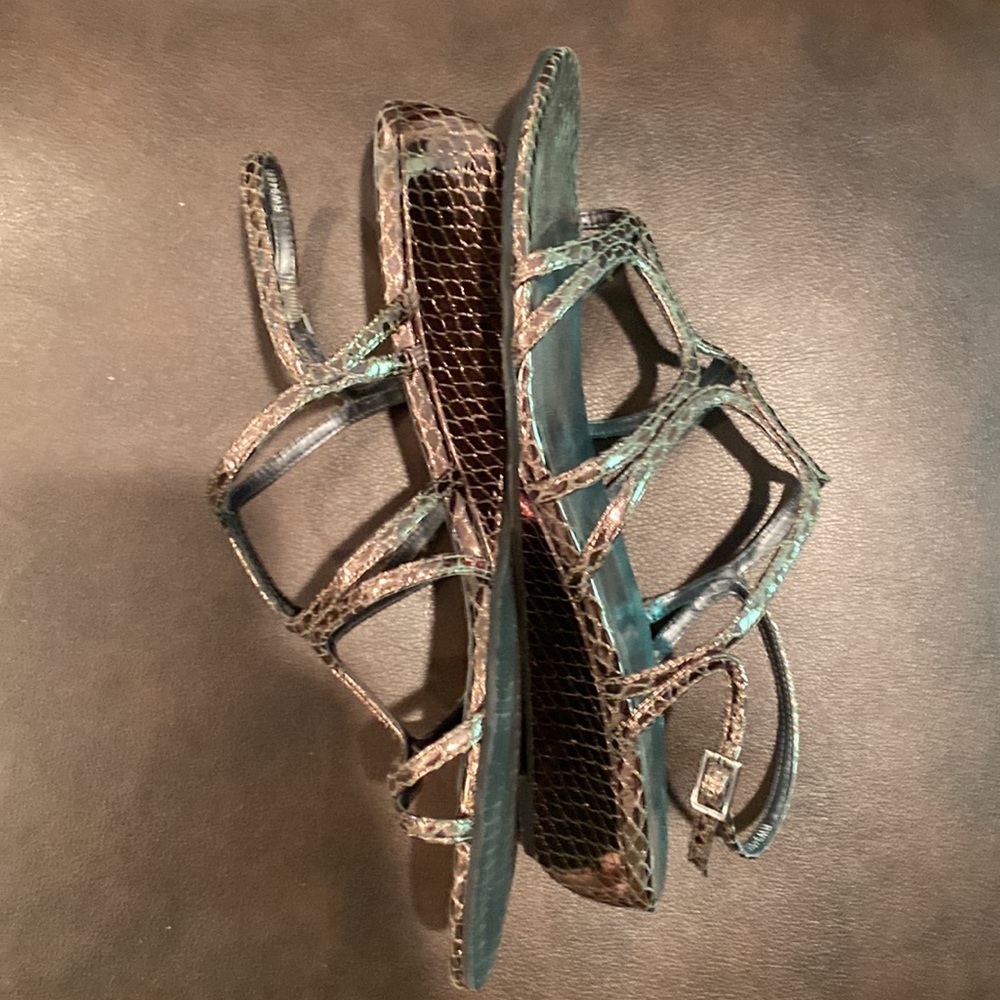 Stuart Weitzman copper/bronze size 10 shoes - Picture 2 of 4